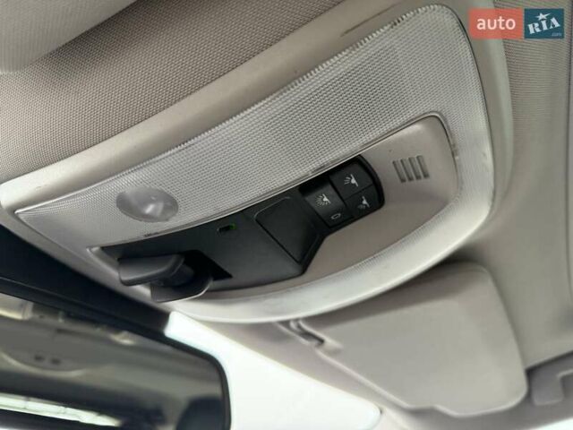 Синий Вольво B60, объемом двигателя 2.4 л и пробегом 230 тыс. км за 13199 $, фото 48 на Automoto.ua