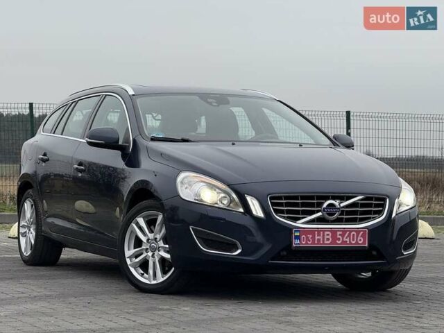 Синий Вольво B60, объемом двигателя 2.4 л и пробегом 230 тыс. км за 13199 $, фото 3 на Automoto.ua