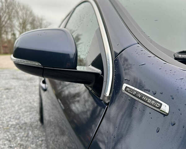 Синий Вольво B60, объемом двигателя 2.4 л и пробегом 255 тыс. км за 15500 $, фото 9 на Automoto.ua