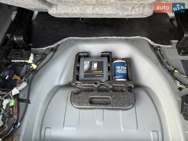 Вольво B60 2013 у Бродах на Automoto.ua Синій Вольво B60, об'ємом двигуна 2.4 л та пробігом 230 тис. км за 13499 $, фото 45 на Automoto.ua