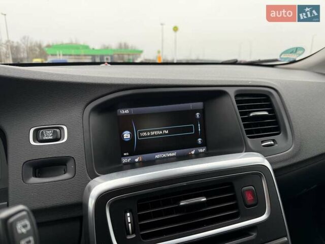 Синий Вольво B60, объемом двигателя 2.4 л и пробегом 230 тыс. км за 13199 $, фото 47 на Automoto.ua