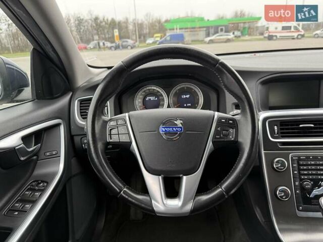 Синий Вольво B60, объемом двигателя 2.4 л и пробегом 230 тыс. км за 13199 $, фото 43 на Automoto.ua