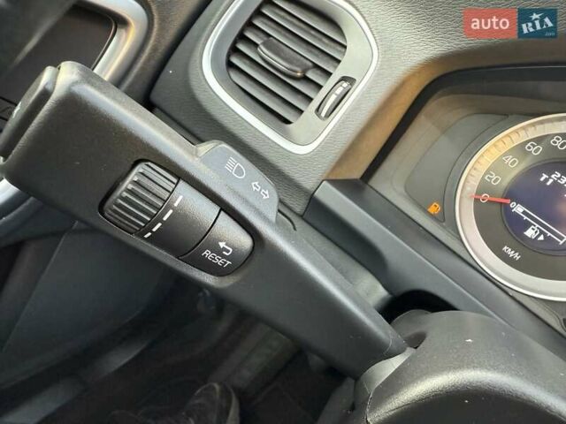 Вольво B60 2013 у Бродах на Automoto.ua Синій Вольво B60, об'ємом двигуна 2.4 л та пробігом 230 тис. км за 13499 $, фото 33 на Automoto.ua