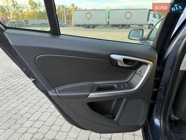 Вольво B60 2013 у Бродах на Automoto.ua Синій Вольво B60, об'ємом двигуна 2.4 л та пробігом 230 тис. км за 13499 $, фото 35 на Automoto.ua