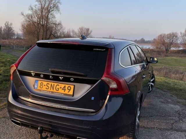 Синій Вольво B60, об'ємом двигуна 2.4 л та пробігом 303 тис. км за 9806 $, фото 5 на Automoto.ua