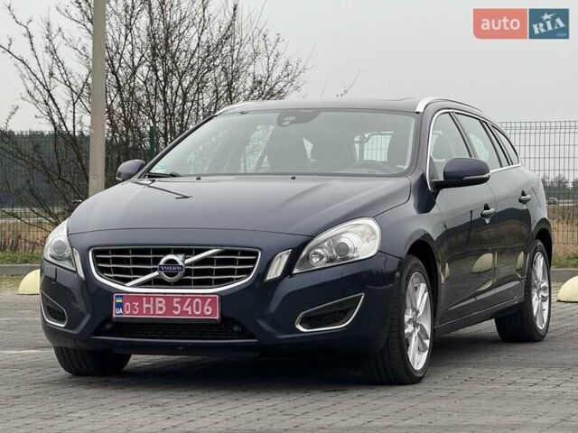 Синий Вольво B60, объемом двигателя 2.4 л и пробегом 230 тыс. км за 13199 $, фото 5 на Automoto.ua