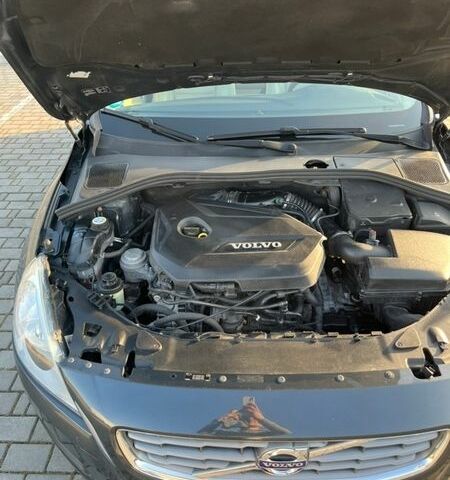 Синій Вольво B60, об'ємом двигуна 1.6 л та пробігом 255 тис. км за 9999 $, фото 10 на Automoto.ua