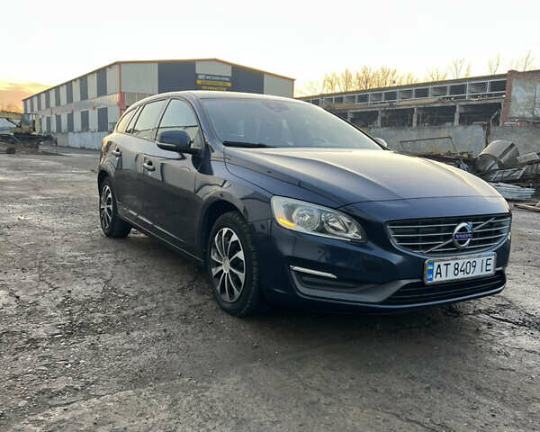 Синий Вольво B60, объемом двигателя 1.56 л и пробегом 290 тыс. км за 8850 $, фото 3 на Automoto.ua