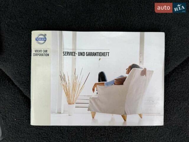 Синий Вольво B60, объемом двигателя 2.4 л и пробегом 230 тыс. км за 13199 $, фото 81 на Automoto.ua