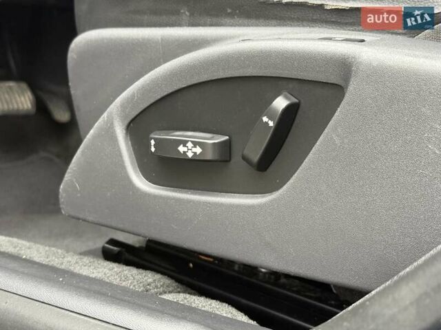 Синий Вольво B60, объемом двигателя 2.4 л и пробегом 230 тыс. км за 13199 $, фото 30 на Automoto.ua