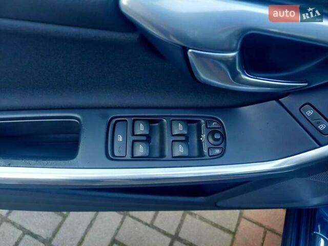 Синий Вольво B60, объемом двигателя 2 л и пробегом 238 тыс. км за 12222 $, фото 29 на Automoto.ua