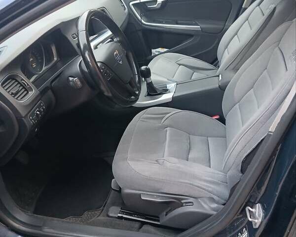 Вольво B60 2014 у Рівному на Automoto.ua Синій Вольво B60, об'ємом двигуна 1.56 л та пробігом 245 тис. км за 11500 $, фото 5 на Automoto.ua