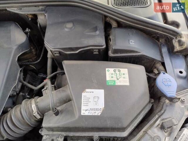 Синий Вольво B60, объемом двигателя 1.56 л и пробегом 280 тыс. км за 9600 $, фото 14 на Automoto.ua