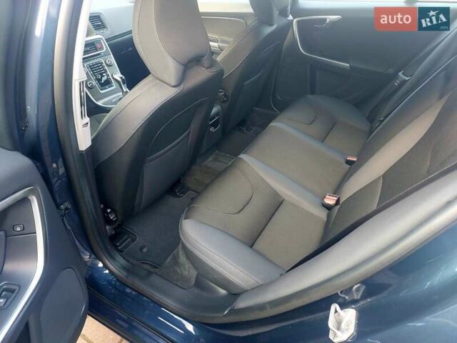 Синий Вольво B60, объемом двигателя 2 л и пробегом 238 тыс. км за 12222 $, фото 24 на Automoto.ua