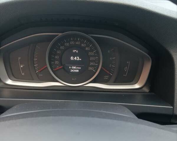 Вольво B60 2014 у Рівному на Automoto.ua Синій Вольво B60, об'ємом двигуна 1.56 л та пробігом 245 тис. км за 11500 $, фото 10 на Automoto.ua