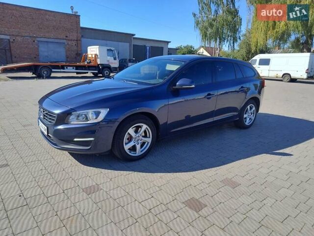 Синий Вольво B60, объемом двигателя 1.56 л и пробегом 280 тыс. км за 9600 $, фото 7 на Automoto.ua