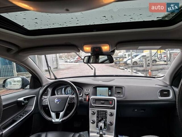 Синий Вольво B60, объемом двигателя 2.4 л и пробегом 250 тыс. км за 16200 $, фото 24 на Automoto.ua