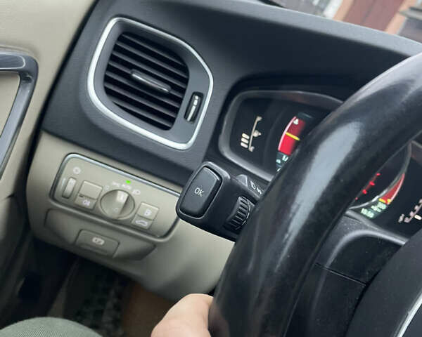 Синій Вольво B60, об'ємом двигуна 1.97 л та пробігом 129 тис. км за 14000 $, фото 20 на Automoto.ua