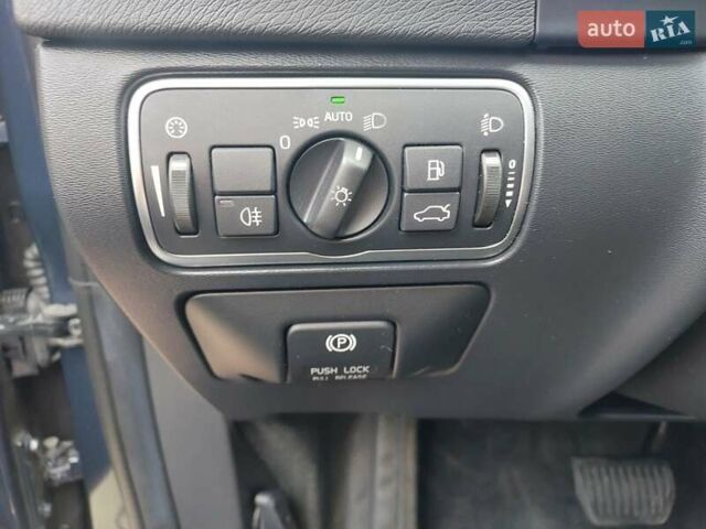 Синій Вольво B60, об'ємом двигуна 1.97 л та пробігом 224 тис. км за 13033 $, фото 54 на Automoto.ua