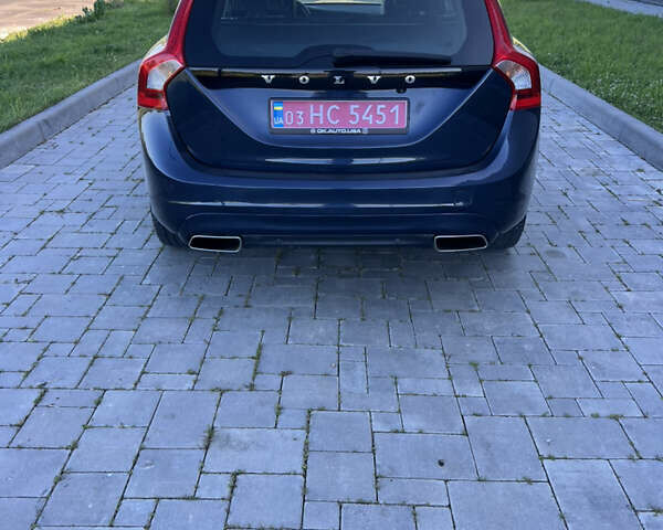 Синий Вольво B60, объемом двигателя 2 л и пробегом 160 тыс. км за 9990 $, фото 5 на Automoto.ua