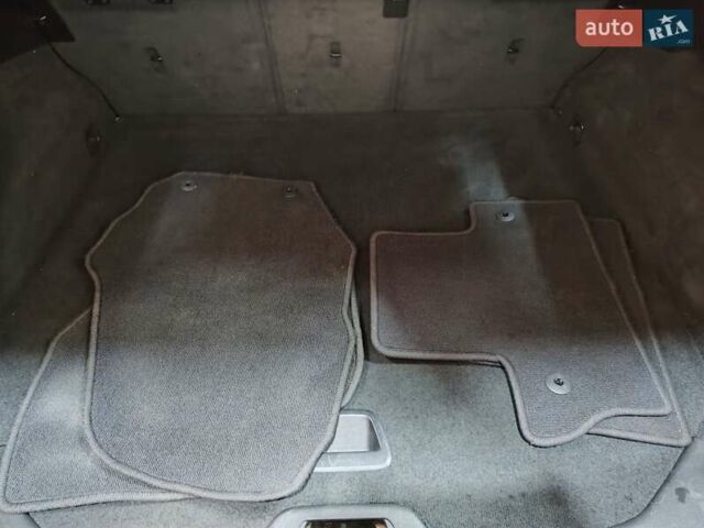 Синий Вольво B60, объемом двигателя 1.56 л и пробегом 280 тыс. км за 9600 $, фото 12 на Automoto.ua