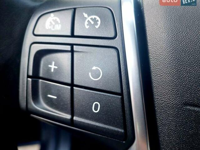 Синий Вольво B60, объемом двигателя 2 л и пробегом 238 тыс. км за 12222 $, фото 33 на Automoto.ua