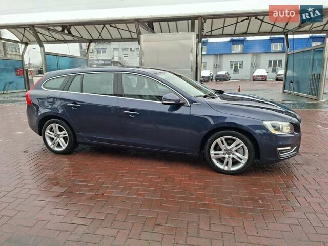 Синий Вольво B60, объемом двигателя 2.4 л и пробегом 250 тыс. км за 16200 $, фото 5 на Automoto.ua