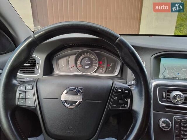 Синий Вольво B60, объемом двигателя 1.56 л и пробегом 280 тыс. км за 9600 $, фото 11 на Automoto.ua