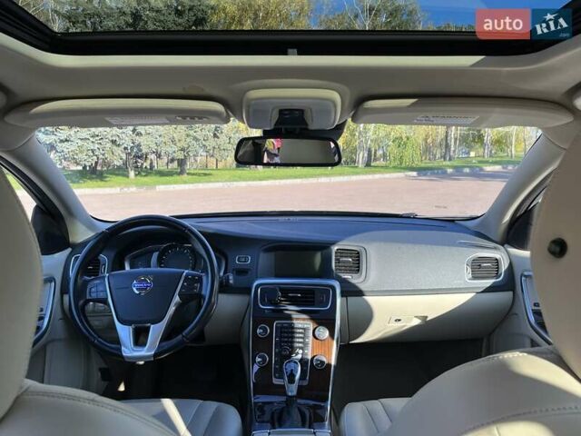 Синій Вольво B60, об'ємом двигуна 2 л та пробігом 262 тис. км за 10900 $, фото 8 на Automoto.ua