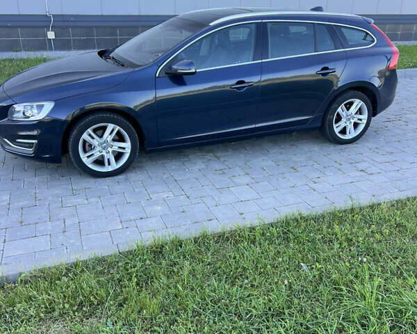 Синий Вольво B60, объемом двигателя 2 л и пробегом 160 тыс. км за 9990 $, фото 3 на Automoto.ua