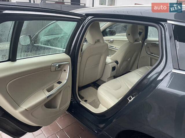 Синій Вольво B60, об'ємом двигуна 1.97 л та пробігом 129 тис. км за 14000 $, фото 33 на Automoto.ua