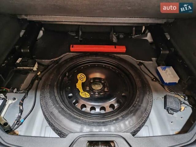 Синий Вольво B60, объемом двигателя 1.56 л и пробегом 280 тыс. км за 9600 $, фото 10 на Automoto.ua