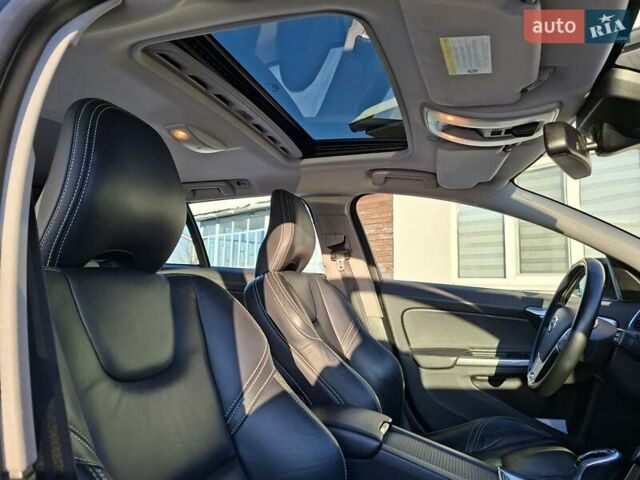 Синій Вольво B60, об'ємом двигуна 2.4 л та пробігом 252 тис. км за 16200 $, фото 36 на Automoto.ua