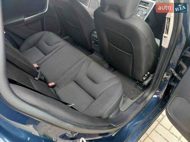 Синій Вольво B60, об'ємом двигуна 1.97 л та пробігом 224 тис. км за 13033 $, фото 24 на Automoto.ua