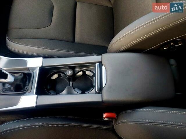 Синий Вольво B60, объемом двигателя 2 л и пробегом 238 тыс. км за 12222 $, фото 58 на Automoto.ua