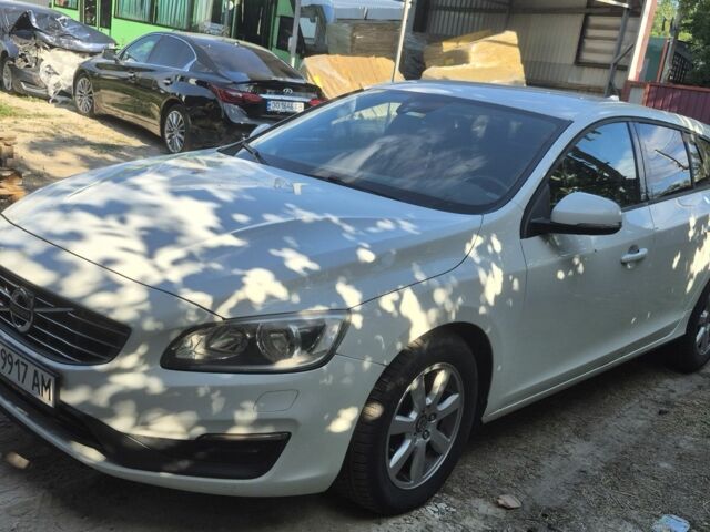 Синий Вольво B60, объемом двигателя 2 л и пробегом 245 тыс. км за 502 $, фото 16 на Automoto.ua