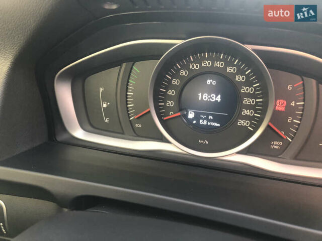 Синій Вольво B60, об'ємом двигуна 1.97 л та пробігом 217 тис. км за 12800 $, фото 6 на Automoto.ua