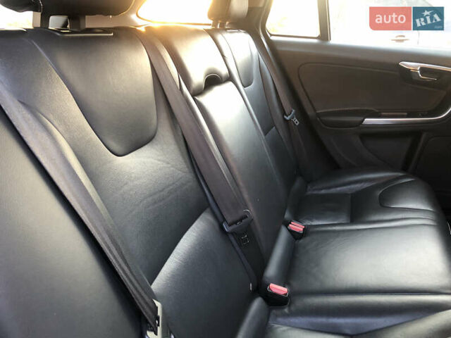 Синій Вольво B60, об'ємом двигуна 1.97 л та пробігом 217 тис. км за 12800 $, фото 14 на Automoto.ua