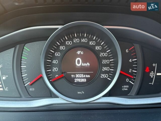 Синій Вольво B60, об'ємом двигуна 1.97 л та пробігом 279 тис. км за 10200 $, фото 22 на Automoto.ua