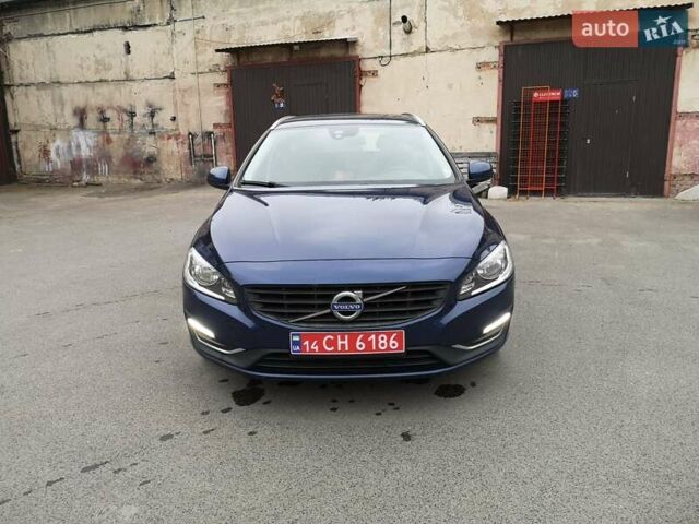 Синий Вольво B60, объемом двигателя 2 л и пробегом 193 тыс. км за 12300 $, фото 2 на Automoto.ua