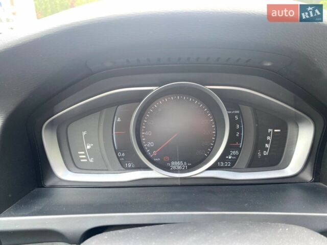 Синій Вольво B60, об'ємом двигуна 1.56 л та пробігом 301 тис. км за 11000 $, фото 8 на Automoto.ua