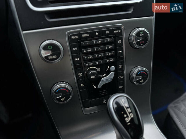 Синий Вольво B60, объемом двигателя 1.97 л и пробегом 226 тыс. км за 11999 $, фото 18 на Automoto.ua