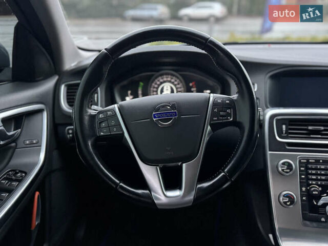 Синий Вольво B60, объемом двигателя 1.97 л и пробегом 226 тыс. км за 11999 $, фото 13 на Automoto.ua