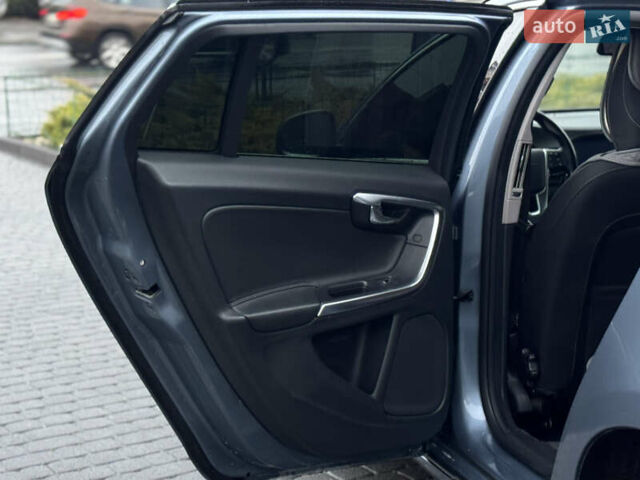 Синий Вольво B60, объемом двигателя 1.97 л и пробегом 226 тыс. км за 11999 $, фото 14 на Automoto.ua