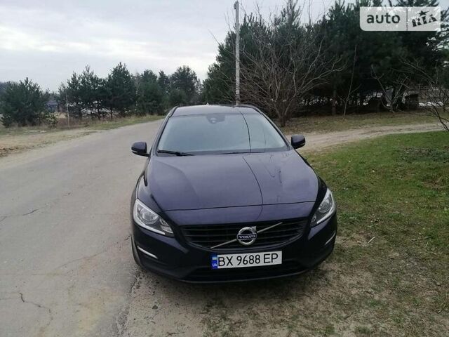 Синий Вольво B60, объемом двигателя 2 л и пробегом 237 тыс. км за 13500 $, фото 2 на Automoto.ua