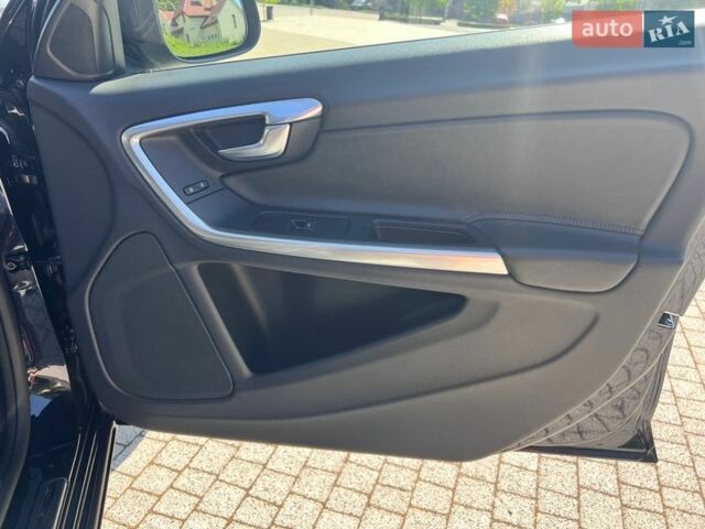 Синий Вольво B60, объемом двигателя 2 л и пробегом 244 тыс. км за 13880 $, фото 47 на Automoto.ua