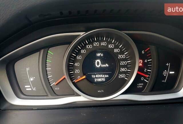 Синій Вольво B60, об'ємом двигуна 1.99 л та пробігом 218 тис. км за 13333 $, фото 31 на Automoto.ua