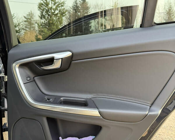 Синий Вольво B60, объемом двигателя 1.97 л и пробегом 210 тыс. км за 17500 $, фото 24 на Automoto.ua