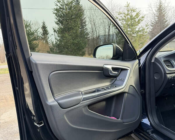 Синий Вольво B60, объемом двигателя 1.97 л и пробегом 210 тыс. км за 17500 $, фото 18 на Automoto.ua