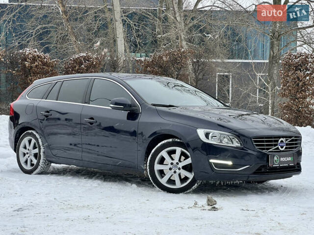 Синий Вольво B60, объемом двигателя 1.97 л и пробегом 210 тыс. км за 17500 $, фото 3 на Automoto.ua